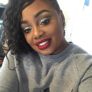 Meet your Posher, Denise